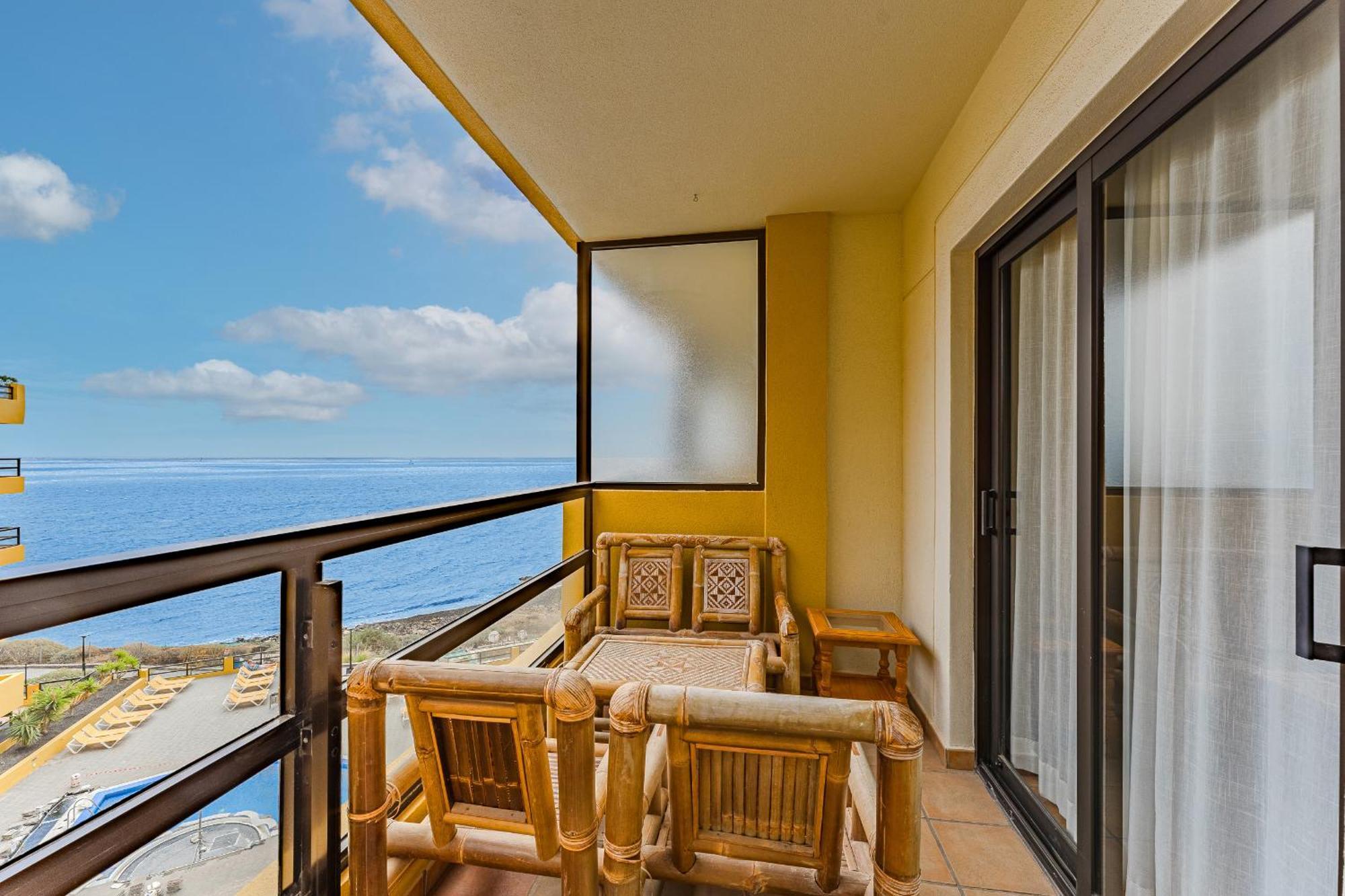 Edificio Agua Marina Panoramic View Apartments On First Line San Miguel de Abona Exterior photo