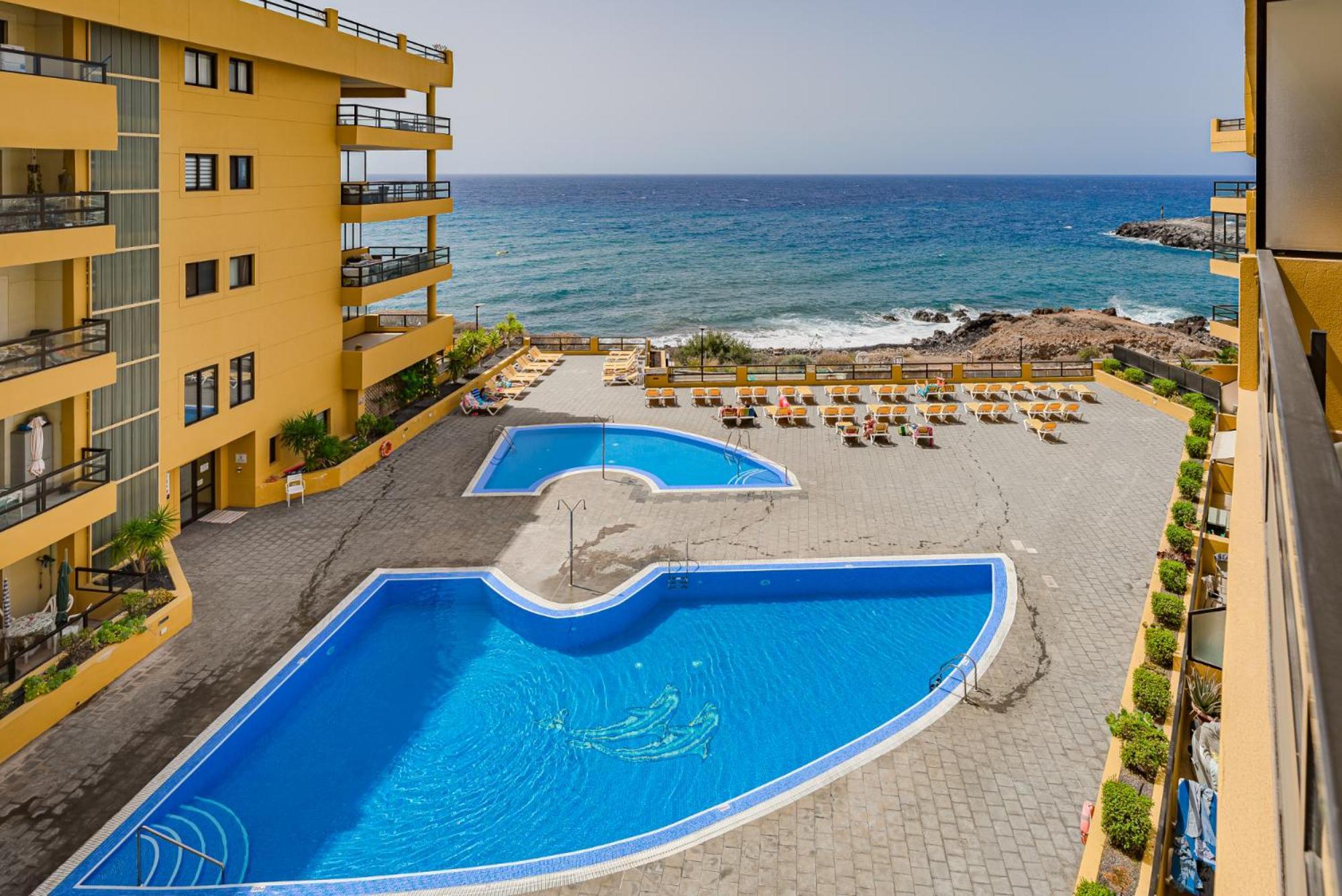 Edificio Agua Marina Panoramic View Apartments On First Line San Miguel de Abona Exterior photo